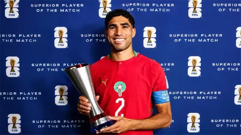 انتقادات حادة لحكيمي بعد سقوط المغرب أمام فرنسا والخروج من كأس العالم
