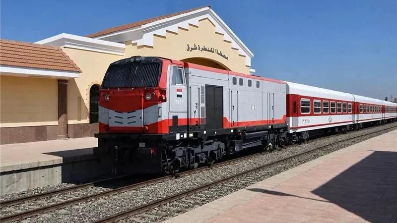 «السكة الحديد» تشغل 4 رحلات يوميًا على خط القنطرة شرق / بئر العبد