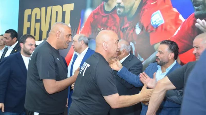 رئيس «شباب النواب» يستقبل بعثة المنتخب: رفعتم اسم مصر عاليًا