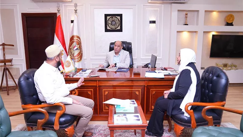 وزير العمل يستقبل ممثل سلطان البهرة بالقاهرة|صور