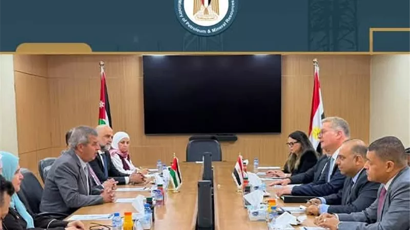 مصر والأردن تبحثان توسيع التعاون في الطاقة والتعدين والغاز