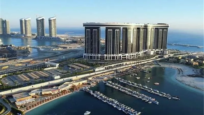 لؤلؤة المتوسط.. العلمين الجديدة مدينة خطفت أنظار الرؤساء ونجوم العالم