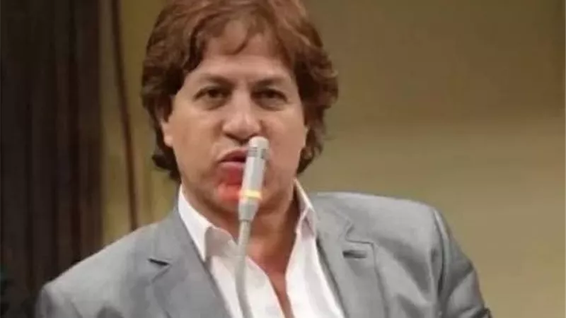 تصاعد أزمة تصريحات مصطفى كامل.. نائب الشرقية يطالب بإقالة نقيب الموسيقيين