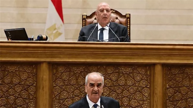 البرلمان يمنح رئيس جهاز مستقبل مصر سلطات الوزير والمحافظ بمناطق التنمية