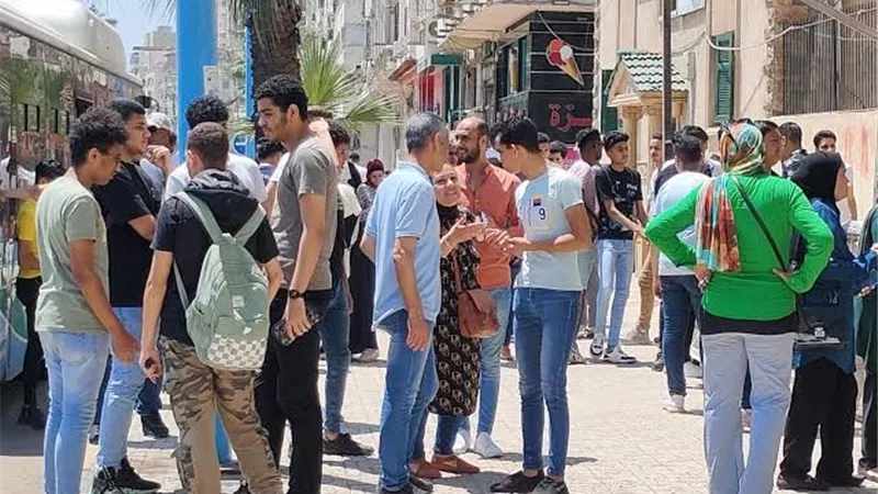 استطلاع: تفاصيل الأحياء ترهق الطلاب أكثر من قوانين الفيزياء|خاص