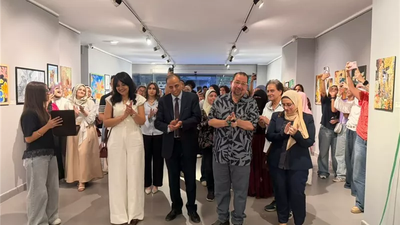 بالصور.. افتتاح معرض أعمال طلاب الجامعة الصينية بجاليري ضي المهندسين