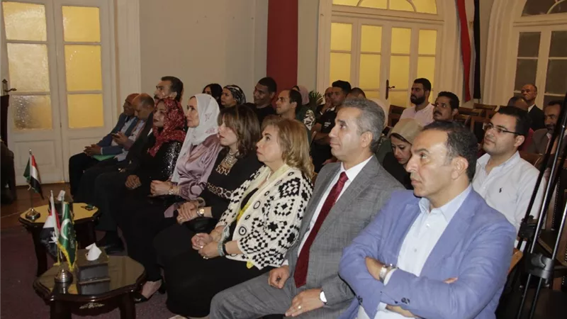 خلال ندوة بالوفد.. غادة عامر: الاستثمار في التعليم مفتاح المنافسة العالمية
