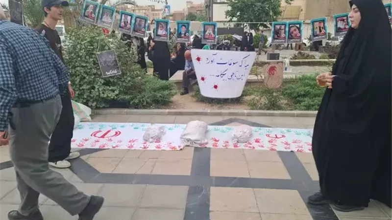 الشارع الإيراني يترقب مرحلة ما بعد الحصار البحري الأمريكي 