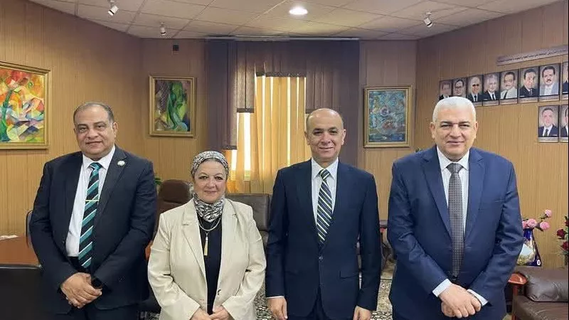 جامعتا المنصورة وحورس تبحثان مستقبل الرياضيات والذكاء الاصطناعي 