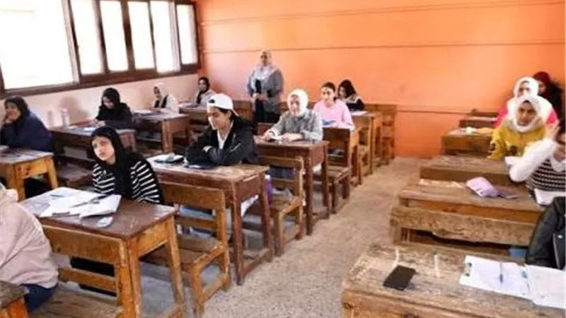 انطلاق امتحانات الدور الثاني لصفوف النقل بالقاهرة والجيزة غداً 