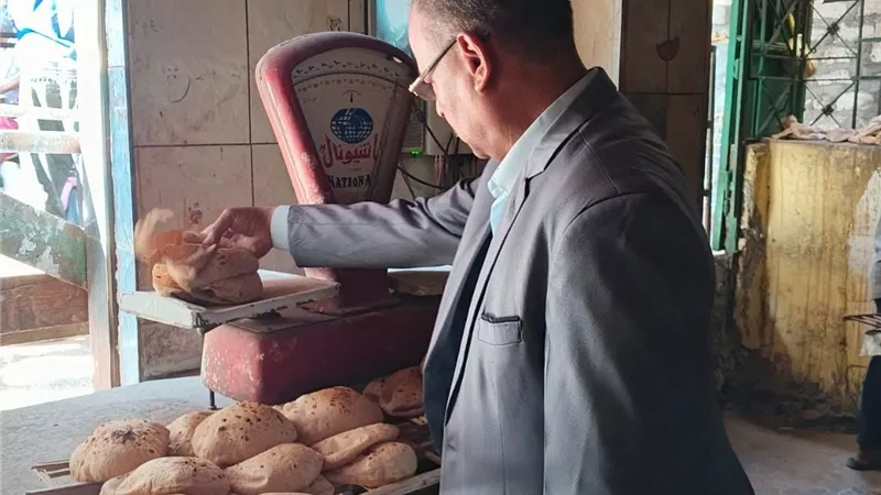 تموين أسيوط يحرر 337 محضرًا لمخابز بلدية مخالفة في 24 ساعة