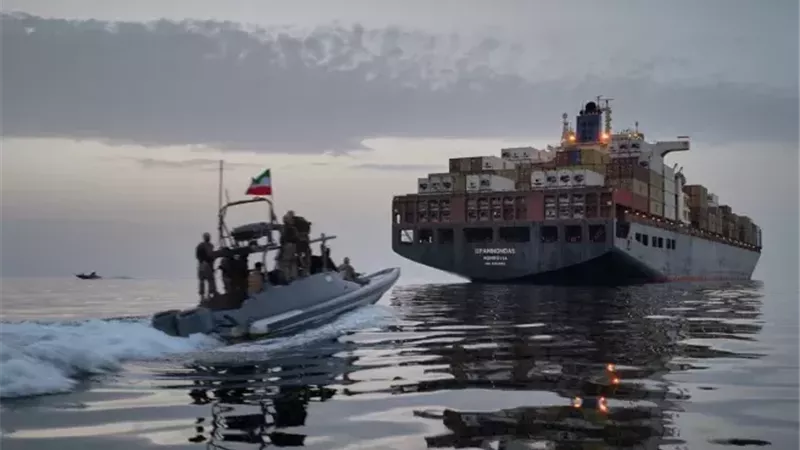 الهيئة البحرية البريطانية: اصطدام ناقلتي نفط قبالة سواحل عُمان