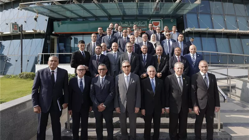 بالتعاون مع العدل..البنك الأهلي يفتتح مكتب توثيق الشهر العقاري بالتجمع