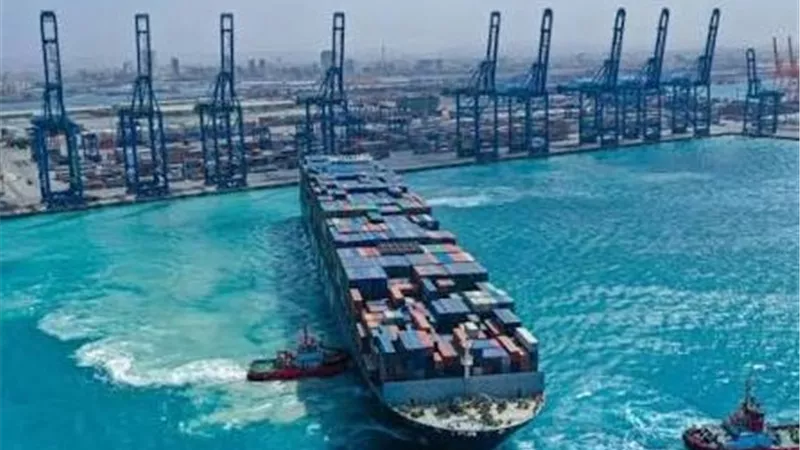 السعودية تستثمر 252 مليون دولار لتوسعة موانئ البحر الأحمر