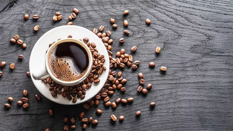 بمكونات منزلية.. طرق التخلص من بقع القهوة في الأكواب