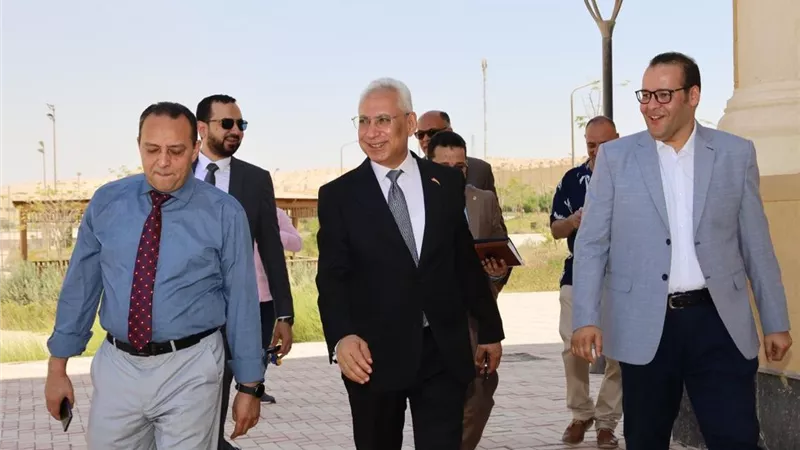 رئيس جامعة المنيا يفتتح 8 معامل جديدة بتجهيزات متقدمة بكلية طب الأسنان