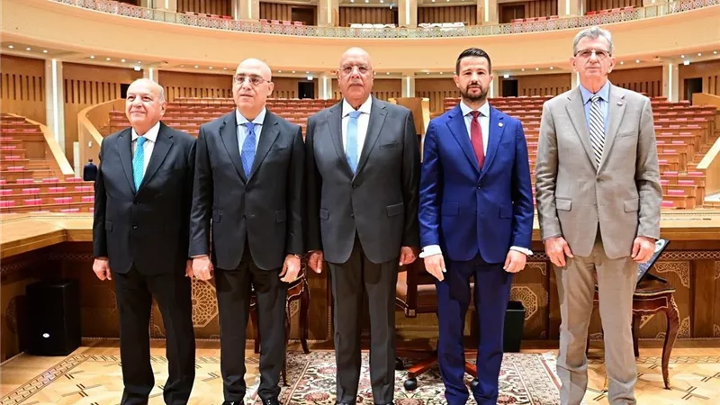 بالصور| هشام بدوي يلتقي ياكوف ميلاتوفيتش رئيس جمهورية الجبل الأسود