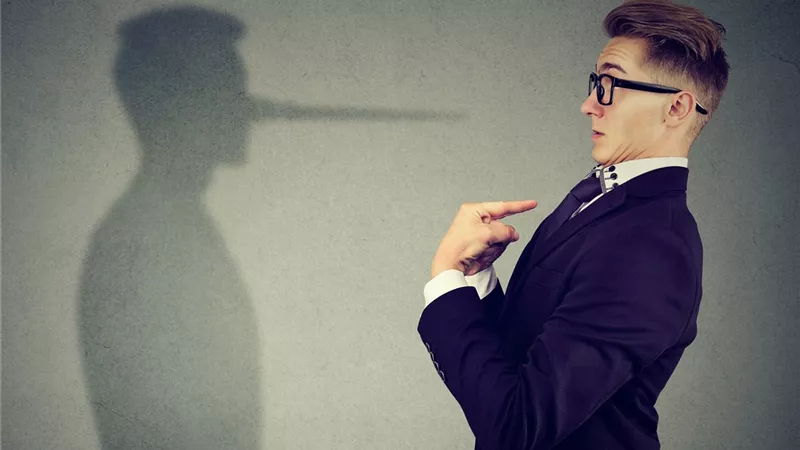 طرق التعامل مع الشخص الكذَّاب؟