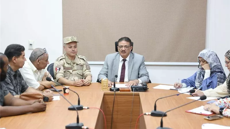 الوادي الجديد تبحث خطة التوسع في إنتاج 