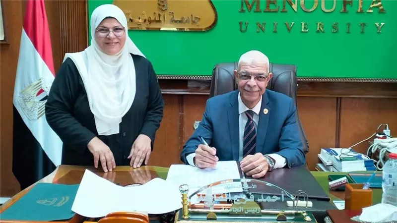 رئيس جامعة المنوفية يعتمد نتائج كلية الإعلام.. نسب نجاح متميزة بالبرامج