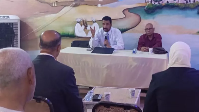 سبل تعزيز الوعي البيئي في مناقشات صالون الثقافة الجماهيرية بالسويس