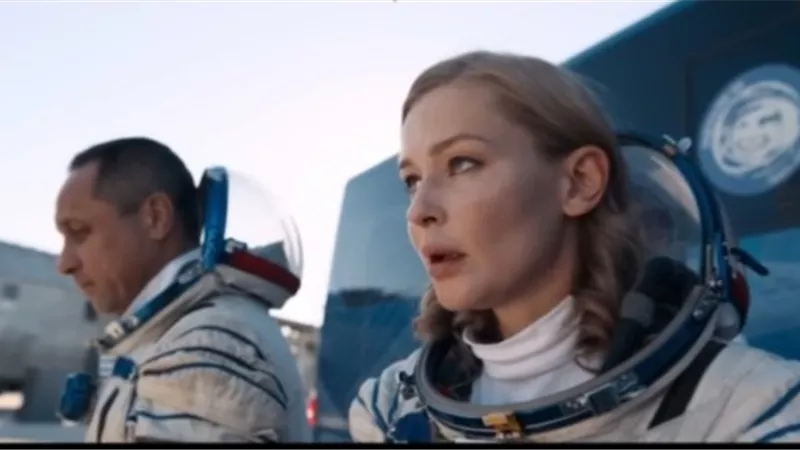 تصوير أول فيلم في الفضاء  عرض 
