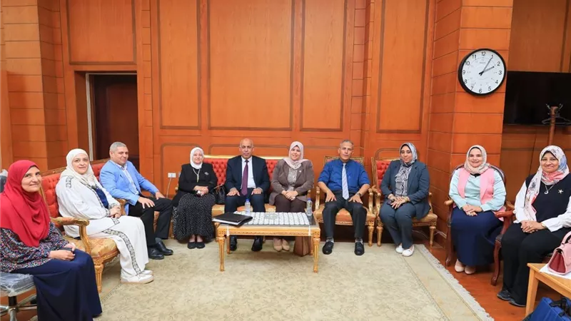 جامعة كفر الشيخ تستقبل فريق الدعم لمشروع تطوير نظم الاختبارات العملية  
