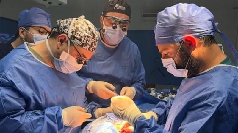 مستشفى الأطفال بجامعة المنصورة تنجح في إنقاذ طفل ابتلع 20 جسمًا غريبًا 
