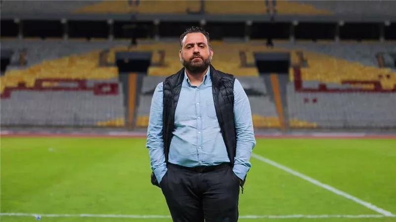 رسميًا.. الزمالك يعلن رحيل جون إدوارد من منصب المدير الرياضي