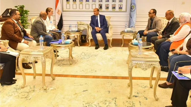 محافظ أسيوط يستقبل وفد اليونيسف لبحث تعزيز الشراكة التنموية 