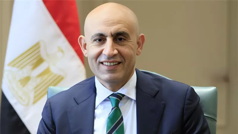 وزير التعليم يعلن آليات تحصيل الرسوم بالمدارس الرسمية لغات والمتميزة للغات