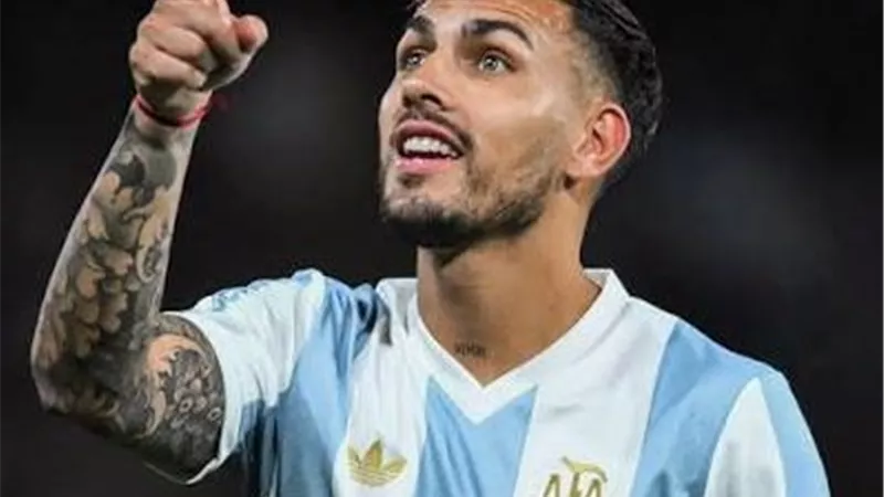 باريديس يكرر إثارة الجدل.. مواجهة جديدة مع الحكم بعد أزمة نهائي كأس العالم