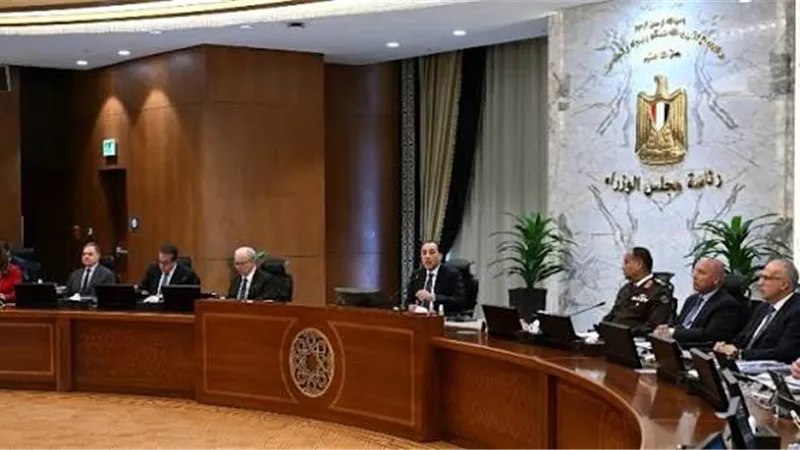رئيس الوزراء: عودة الخدمات مرة أخري لطبيعتها فى ميناء دمياط