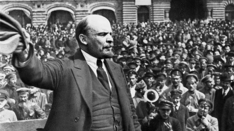 في مثل هذا اليوم.. لينين يطلب مساعدات دولية لمواجهة مجاعة روسيا عام 1921