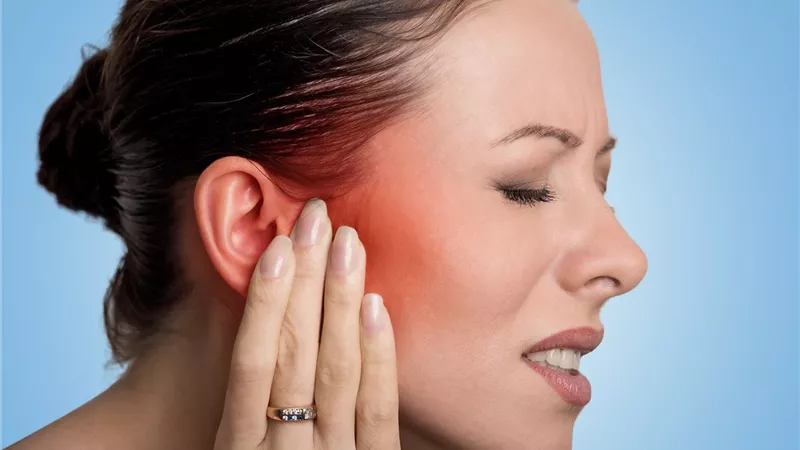 التهاب الأذن بعد السباحة أسبابه وطرق علاجه