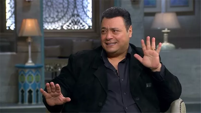 مراد مكرم يروي تفاصيل إحساسه الكامل بالزلزال لأول مرة بمصر
