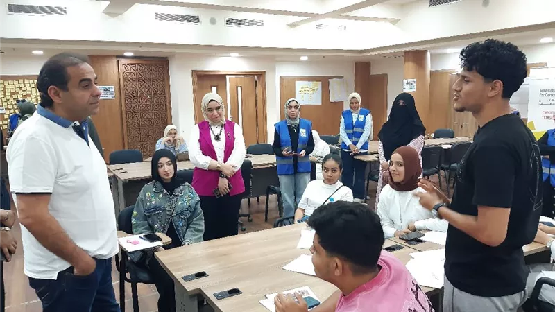 رئيس جامعة بورسعيد لطلاب الثانوية العامة : اختيار التخصص قرار حياة
