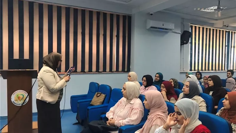  ندوة توعوية بتمريض دمنهور تناقش مخاطر الإدمان الإلكتروني وآليات الوقاية