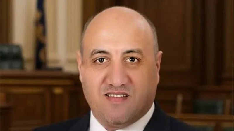 محامٍ: 