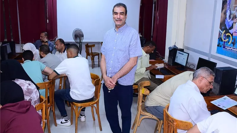 خطة ودعم فني.. جامعة سوهاج تُسخّر معاملها لخدمة طلاب التنسيق الإلكتروني 