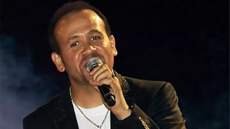 هشام عباس يُحيى حفلا في مهرجان  القلعة الأربعاء 19 أغسطس