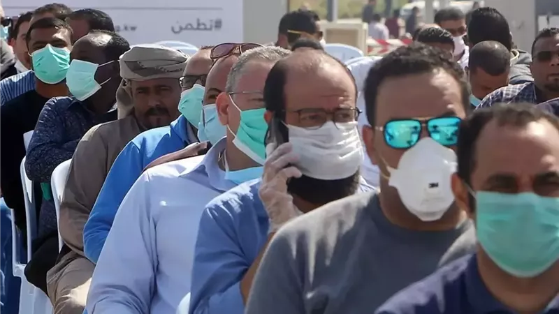 وسائل إعلام كويتية تنشر شروط تحويل الزيارة لإقامة 