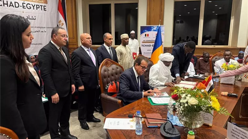 وزير الصحة يوقع مذكرة تفاهم مع نظيره التشادي لدعم القطاع الصحي