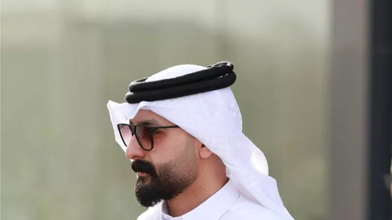 محمد صالح هشلان.. خبير السيارات الذي تحول إلى مرجع للنصيحة