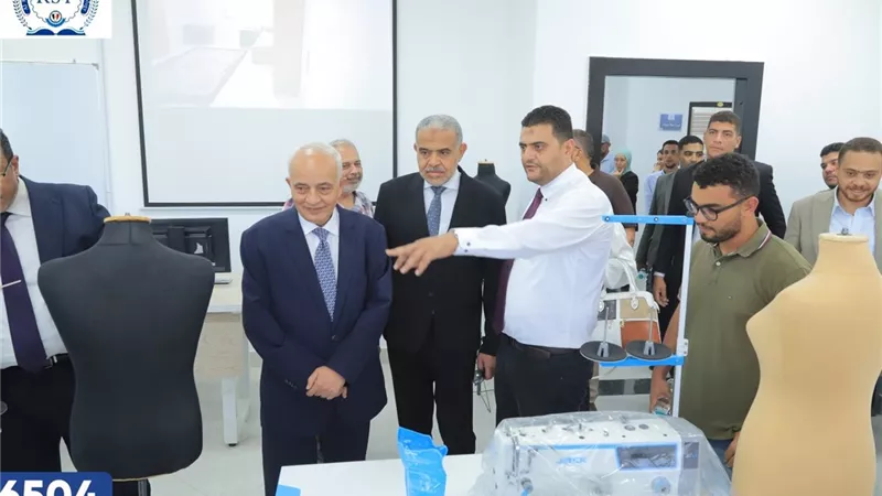 جامعة الريادة تستعد لاستقبال اللجنة الخماسية لبدء الدراسة بكلية الفنون 