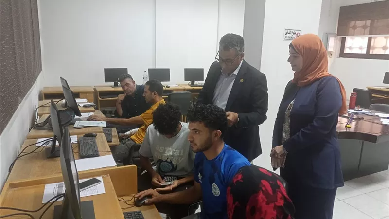 جامعة قناة السويس تواصل دعم طلاب المرحلة الأولى بمكتب التنسيق