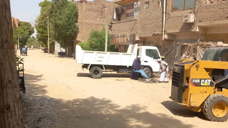مدينة الزينية بالأقصر تواصل حملات رفع الإشغالات والنظافة المكبرة