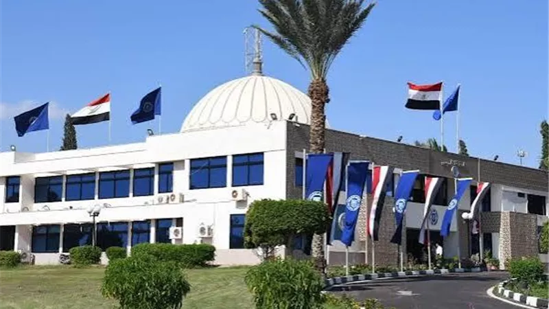 جامعة قناة السويس تعلن برامج تدريبية لأعضاء هيئة التدريس خلال أغسطس