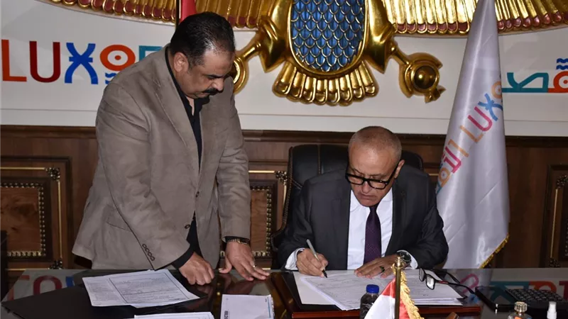 محافظ الأقصر يعتمد قبول 38 طلبًا إضافيًا بمرحلة رياض الأطفال