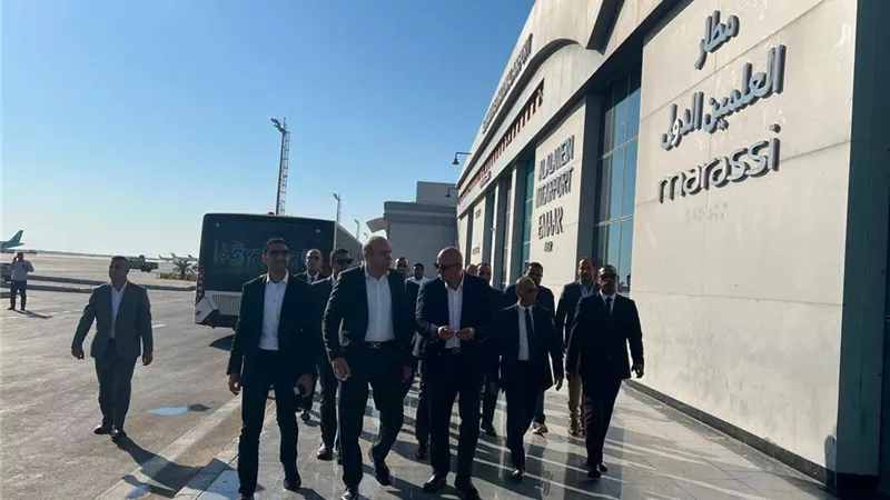 وزير الطيران يتفقد مطار العلمين استعدادًا لانطلاق معرض «EIAS 2026»